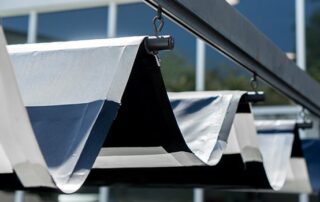 Can retractable awnings withstand wind? Best Awning Company offers durable, wind-resistant awnings for stylish and reliable outdoor shade.